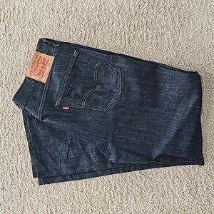 514 Levi Jean's